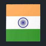 Notitieblok met de vlag van India<br><div class="desc">Houd uw gedachten in stijl georganiseerd met ons levendige notitieblok met de Indiase vlag! Dit in het oog springende notitieblok is ideaal om notities, ideeën of herinneringen op te schrijven terwijl je je trots op de Indiase cultuur laat zien. Het gedurfde ontwerp toont prominent de kleuren van de Indiase vlag,...</div>