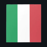 Notitieblok met de vlag van Italië<br><div class="desc">Voeg een vleugje Italiaanse elegantie toe aan uw briefpapier collectie met ons exclusieve notitieblok met de vlag van Italië! Dit notitieblok is gemaakt met nauwgezette aandacht voor detail en is meer dan alleen een schrijfinstrument; het is een eerbetoon aan de rijke cultuur en het kunstzinnige erfgoed van Italië. Het stijlvolle...</div>