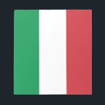 Notitieblok met de vlag van Italië<br><div class="desc">Voeg een vleugje Italiaanse elegantie toe aan uw briefpapier collectie met ons exclusieve notitieblok met de vlag van Italië! Dit notitieblok is gemaakt met nauwgezette aandacht voor detail en is meer dan alleen een schrijfinstrument; het is een eerbetoon aan de rijke cultuur en het kunstzinnige erfgoed van Italië. Het stijlvolle...</div>