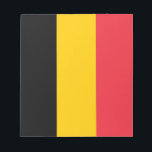 Notitieblok met vlag van België<br><div class="desc">Voeg een vleugje Belgian Pride toe aan uw briefpapier collectie met ons exclusieve notitieblok met de vlag van België! Dit notitieblok is met veel aandacht voor detail gemaakt en is meer dan alleen een schrijfinstrument; het is een eerbetoon aan het rijke erfgoed en de cultuur van België. Het bruisende ontwerp...</div>