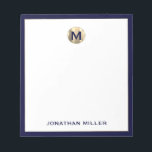Notitieblok van het marinesologram (marinblauw)<br><div class="desc">Verhoog je notitiespel met dit luxueuze gepersonaliseerde notitieblok met een geborsteld metallisch goudmonogram initiaal bovenaan en jouw naam in klassieke typografie onderaan, elegant bedekt met blauw marineschip. Dit notitieblok is ideaal voor het samenvoegen van ideeën, het maken van notities of het maken van lijsten. Het is een geweldig cadeau voor...</div>