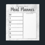 Notitieblok voor wekelijkse maaltijdplanner voor f<br><div class="desc">Gepersonaliseerde wekelijkse maaltijdplanner van de Familie. Creëer een aangepaste maaltijdplanner voor je keuken. Ruimte om maaltijdplannen te schrijven voor elke dag van de week. Voeg ook boodschappen en nog veel meer toe aan de organisator van de boodschappenlijst. Biedt een modern,  minimalistisch zwart-wit ontwerp en een  kalligrafiekscript.</div>