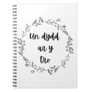 notitieboek "Un dydd ar y tro"