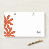 Notities met bloem en naamlabel post-it® notes (Op bureau)