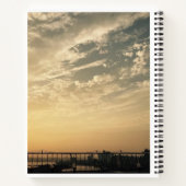 Notities op een achtergrond van zonsondergang notitieboek (Achterkant)