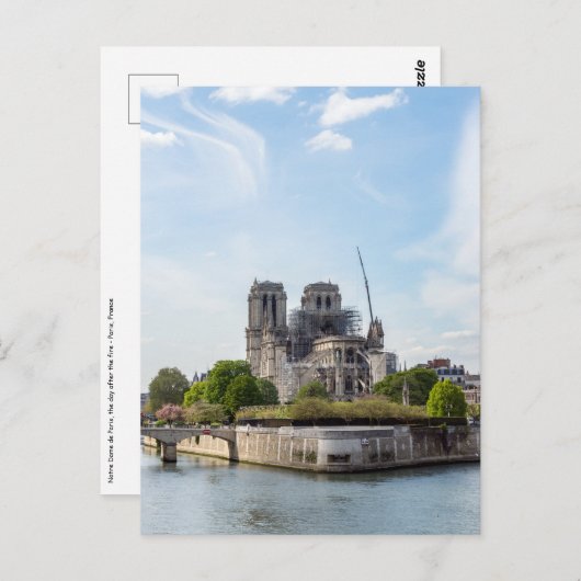 Notre Dame de Paris, de dag na de brand van 2019 Briefkaart (Voorkant / Achterkant)