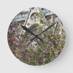 Notre Dame spring Ronde Klok