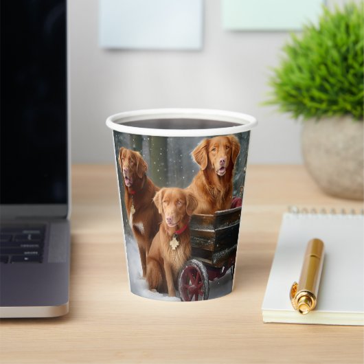 Nova Scotia Duck Toller Retriever Sneeuwslee Papieren Bekers (Insitu)