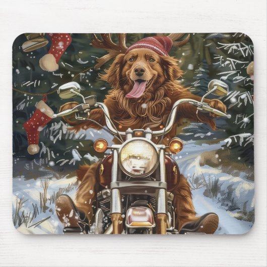 Nova Scotia Hond op Motorfiets Kerstmis Muismat (Voorkant)