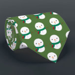 Novelty Santa Christmas Stropdas<br><div class="desc">Perfect om te laten zien dat je in de feeststemming bent, dit slimme stropdas zou al je collega's aan het werk aan het lachen maken. Dit ontwerp heeft een sneeuwman grafisch patroon en de achtergrondkleur kan naar eigen wens worden gewijzigd. Ben je een vrolijk kerstfeest of een bad! Humbug's soort...</div>