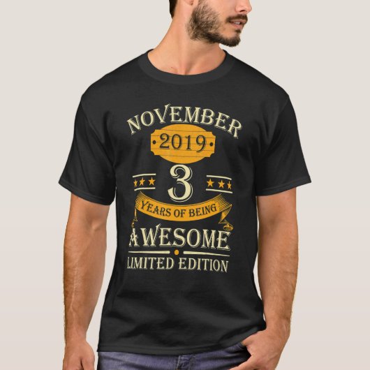 November 2019 3 jaar Geweldige Retro 3rd B T-shirt (Voorkant)
