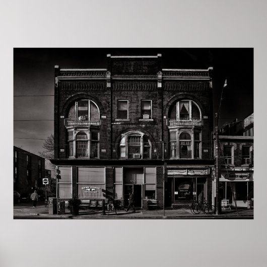 Nr. 682 Queen St E 1 Poster (Voorkant)