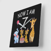 Nu ben ik 7 jaar op de zevende verjaardag van de d vierkante klok (Hoek)