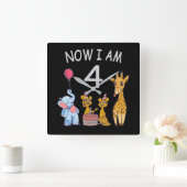 Nu ben ik vierjarige vierde verjaardag in de diere vierkante klok (Huis)