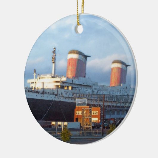 Nu en dan keramisch ornament (Links)