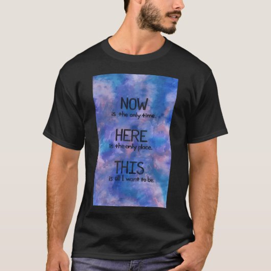 Nu. Hier. Dit. - Deze Keer T-shirt (Voorkant)