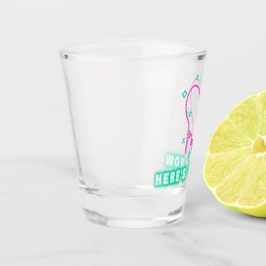 Nu is er twee shot glas (Links)