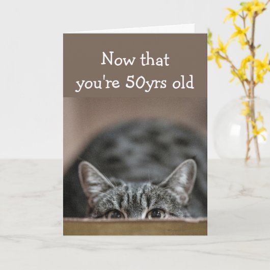 Nu je 50 jaar oud bent... ben je 50 jaar oud. kaart (Gele Bloem)