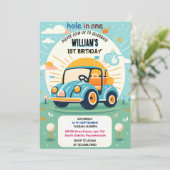 Nu jongen schattig golfgat in een eerste 1e verjaa kaart (Staand voorkant)