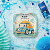 Nu jongen schattig golfgat in een eerste 1e verjaa papieren bordje (Feest)