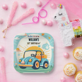 Nu jongen schattig golfgat in een eerste 1e verjaa papieren bordje (Feest)