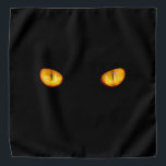 Nu ziet hij je zwarte kat bandana<br><div class="desc">Het doorboren van gouden ogen is alles wat je kunt zien van een zwarte kat.</div>