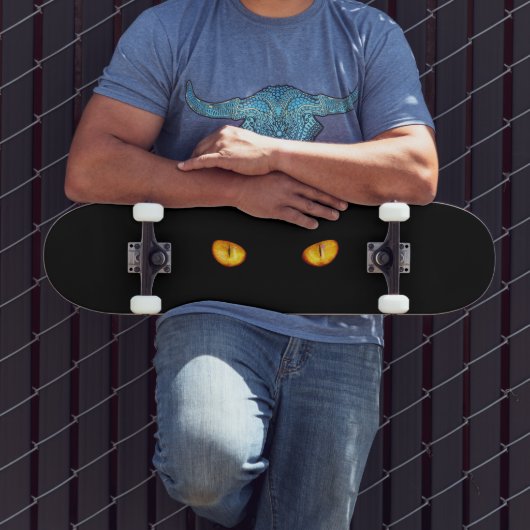 Nu ziet hij je zwarte kat persoonlijk skateboard (Buiten 3)