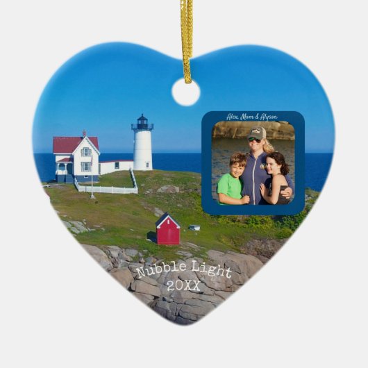Nubble Lighthouse Familie Foto Kerstmis Keramisch Ornament (Voorkant)