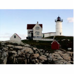 Nubble Lighthouse in York, ik Staand Fotobeeldje<br><div class="desc">Een foto van Nubble Light in York heeft me een gecharcodeerd en olieschilderend effect.  Vrije sculptuur.</div>