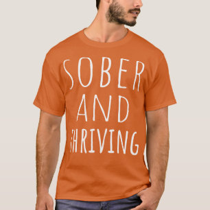 nuchter en bloeiend i t-shirt