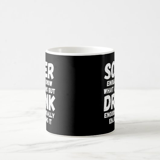 Nuchter genoeg om te weten wat ik doe koffiemok (Center)