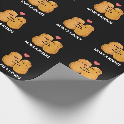 Nugs and Kisses Funny Chicken Nugget Pun Dark BG Cadeaupapier (Hoek)