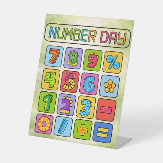 Number Day Math Icons Calculator Design Reclamebord Met Voetstuk (Voorkant)