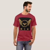 Nummer 1 Gedrukte Gold Eagle afbeelding Maroon Kle T-shirt (Voorkant volledig)