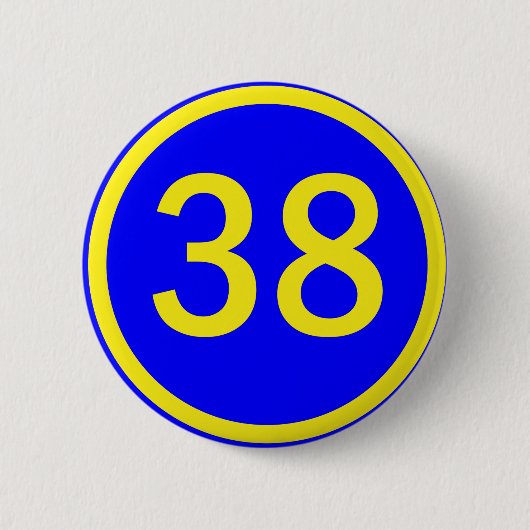 nummer 38 in een cirkel ronde button 5,7 cm (Voorkant)