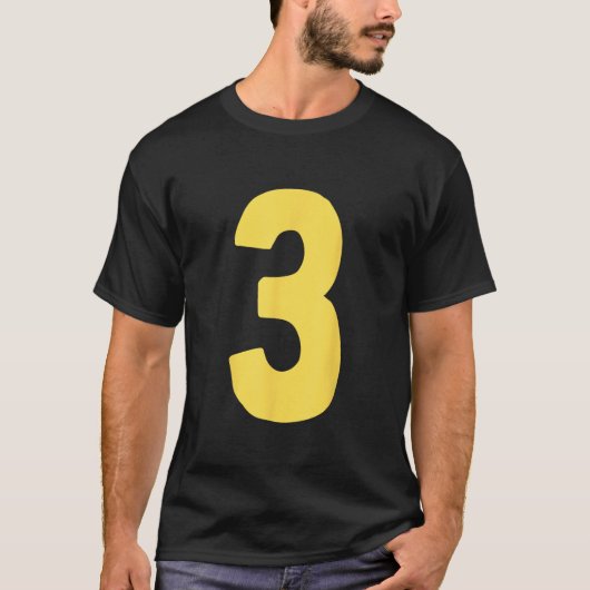 Nummer 3 groot en vet in geel t-shirt (Voorkant)