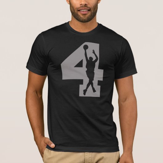 Nummer 4 Basketball Player T-shirt (Voorkant)