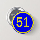Nummer 51, in een cirkel ronde button 5,7 cm (Voorkant /achterkant)