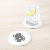 Nummer 8 zandsteen onderzetter (Zijkant)