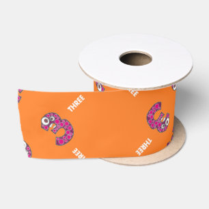 Nummer drie oranje satijnen lint