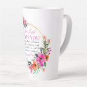 Nummers 6:24-26 Roze Bloemenkrans Christelijk Latte Mok (Rechterhoek)