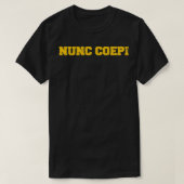 Nunc Coepi... begin ik met de nieuwe Pullo. T-shirt (Design voorkant)