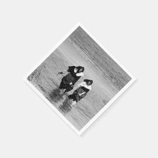 Nuns Clamming op Long Island Servet (Hoek)