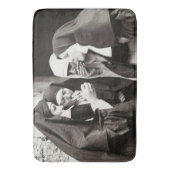 Nuns Roken  fotografie Badmat (Voorkant Verticaal)