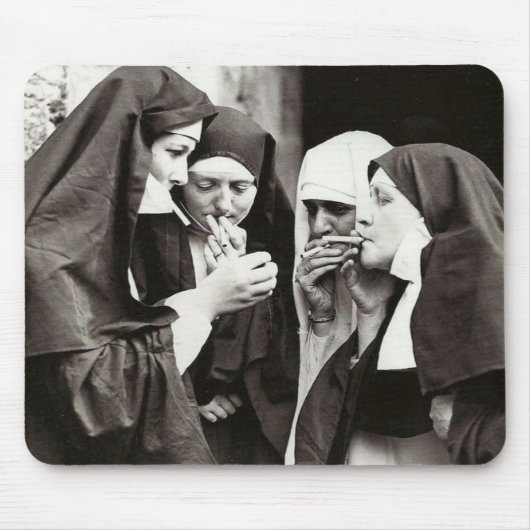 Nuns Roken  fotografie Muismat (Voorkant)