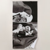 Nuns Vintage roken Foto Strandlaken (Voorkant)