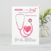 Nurse Afstuderen Roze uitnodiging (Staand voorkant)
