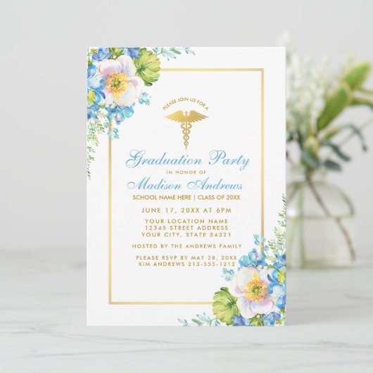 Nurse Blue Floral Gold Afstudeerder Party Invitati Kaart (Staand voorkant)