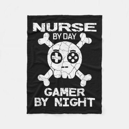 Nurse By Day Gamer By Night - Gaming Quote  Fleece Deken (Voorkant)