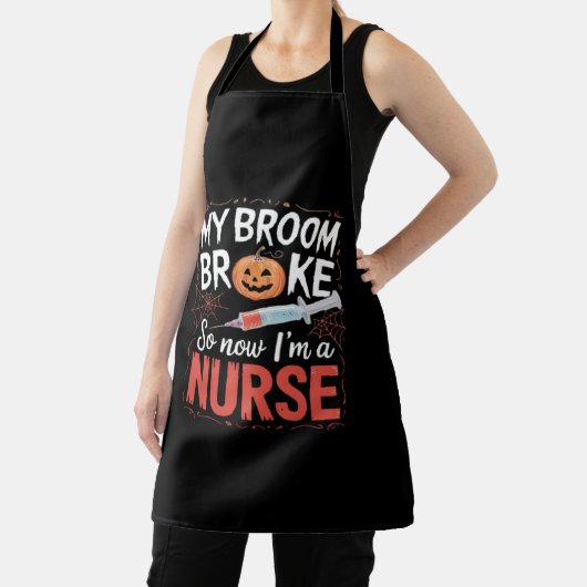 Nurse Funny Halloween Nursing Essential T-shirt_1 Schort (Insitu)
